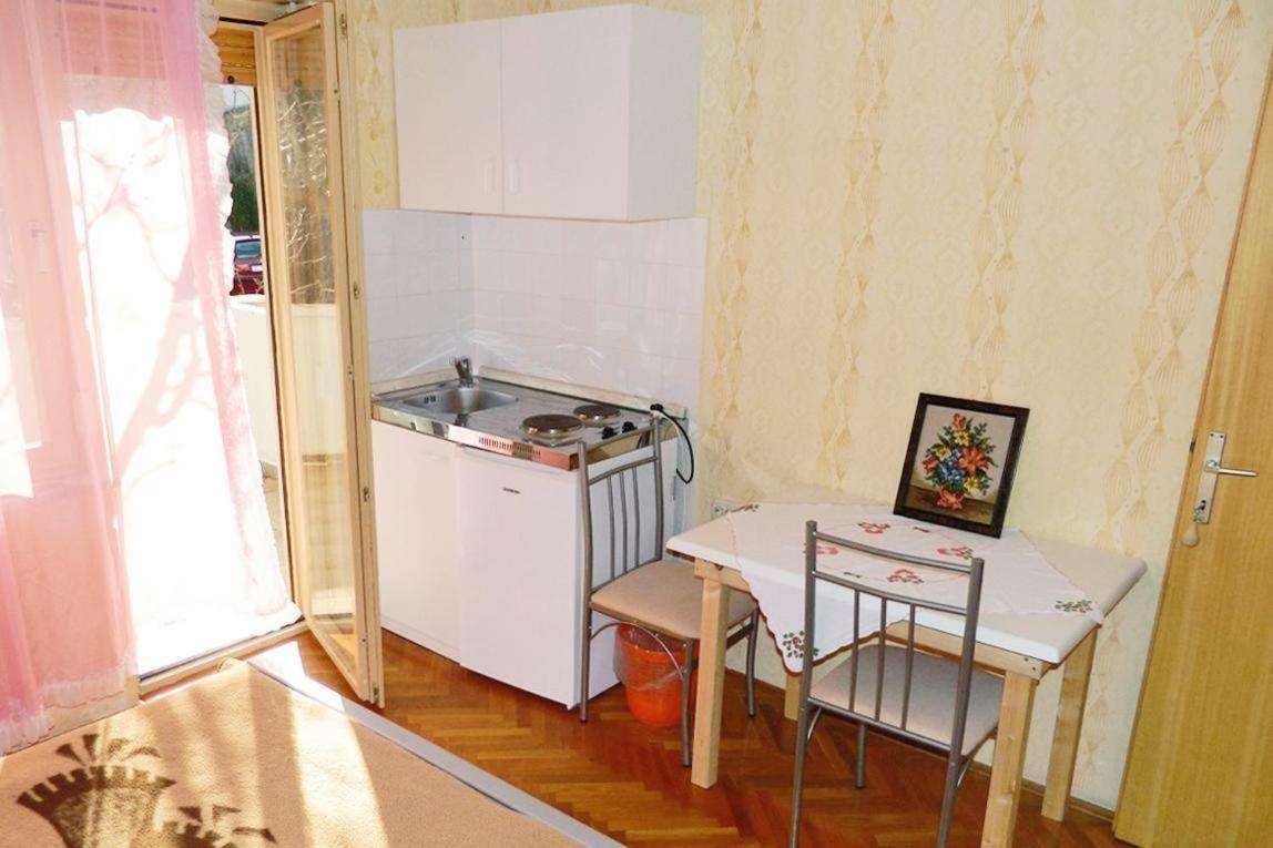 Studio Palit 3195A Экстерьер фото